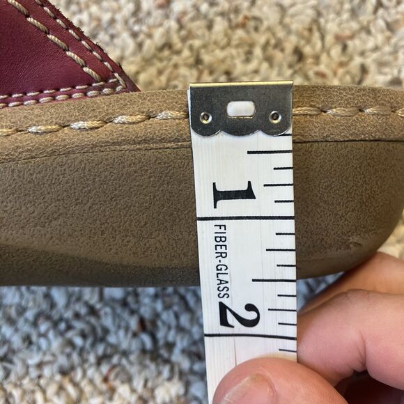 Clarks Womens Thong Sandals Size 7 M Pink Studded Leather Low Wedge Slip On - Picture 11 of 11